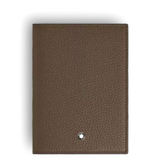 Passhalter aus genarbtem Leder