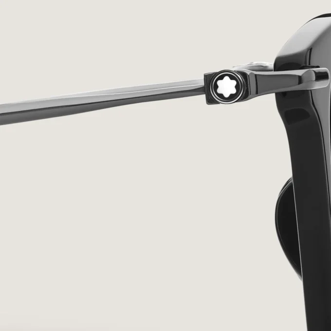 Rechteckige Sonnenbrille mit schwarzem Acetatrahmen